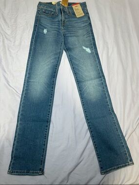 NWT Levi’s 314 Shaping Straight Jeans Distressed Medium Wash